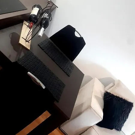 Cristina Apartment *
