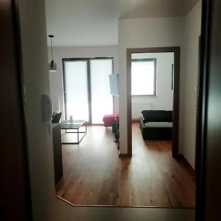 Cristina Apartment *